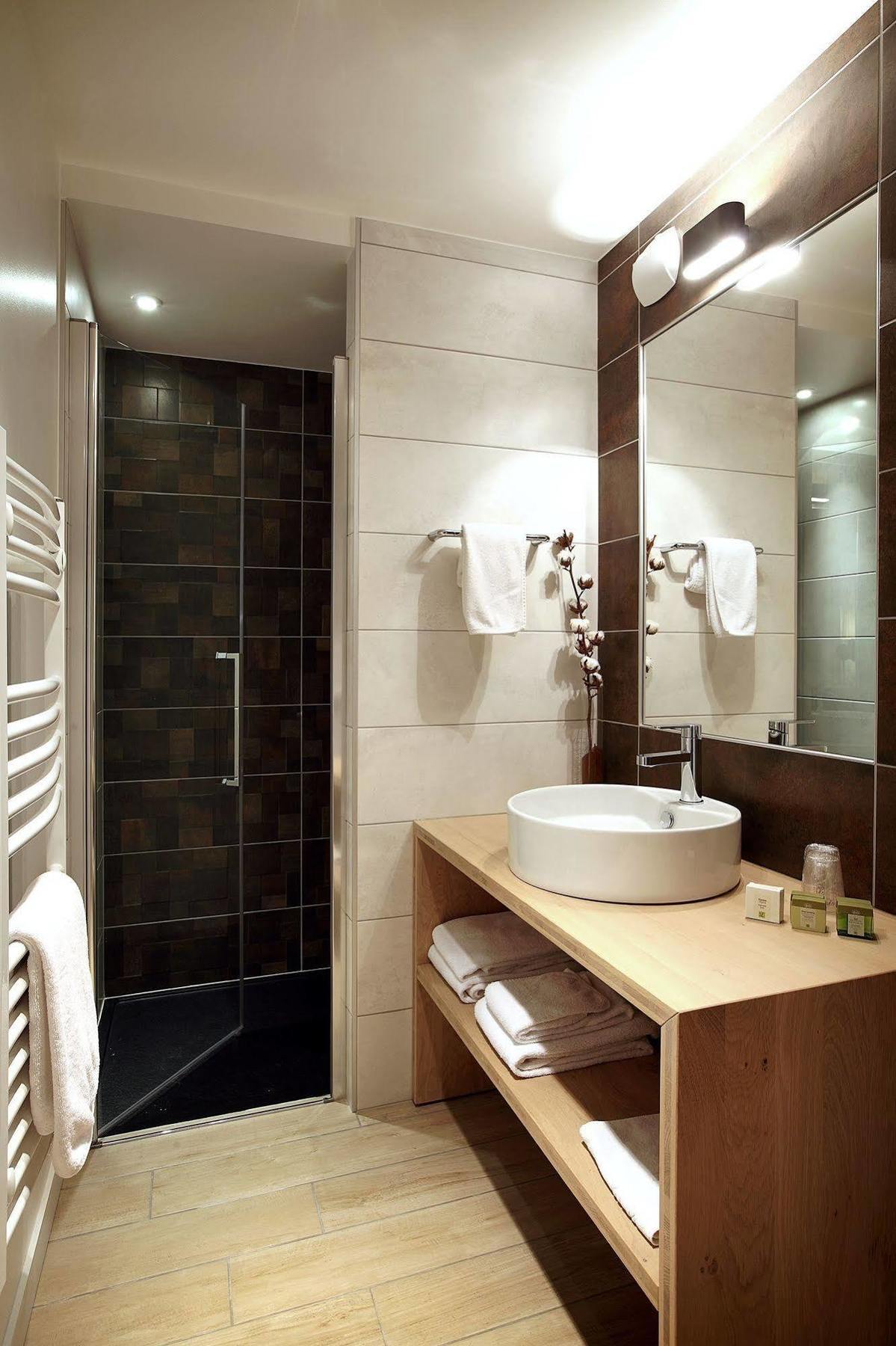 De La Nivelle Hotel แซ็ง-เป-ซูร์-นีแวล ภายนอก รูปภาพ