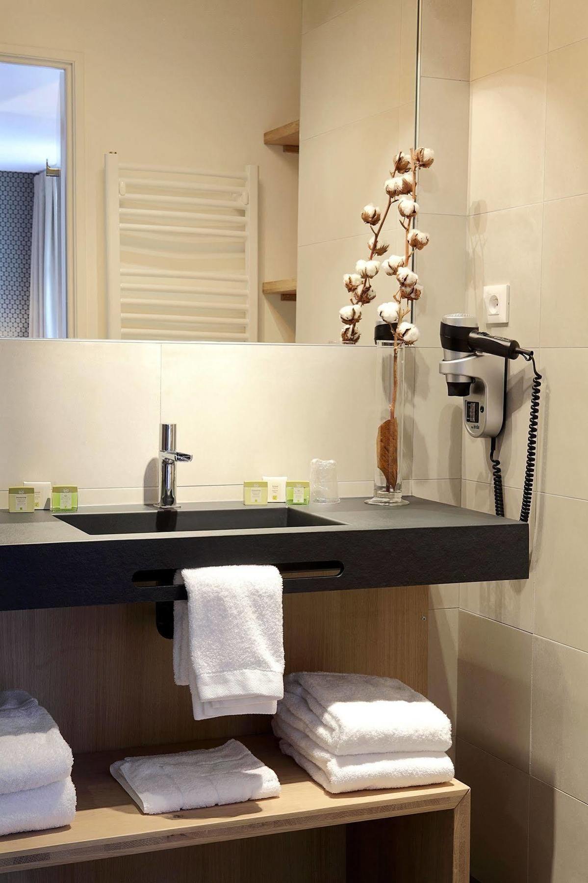 De La Nivelle Hotel แซ็ง-เป-ซูร์-นีแวล ภายนอก รูปภาพ