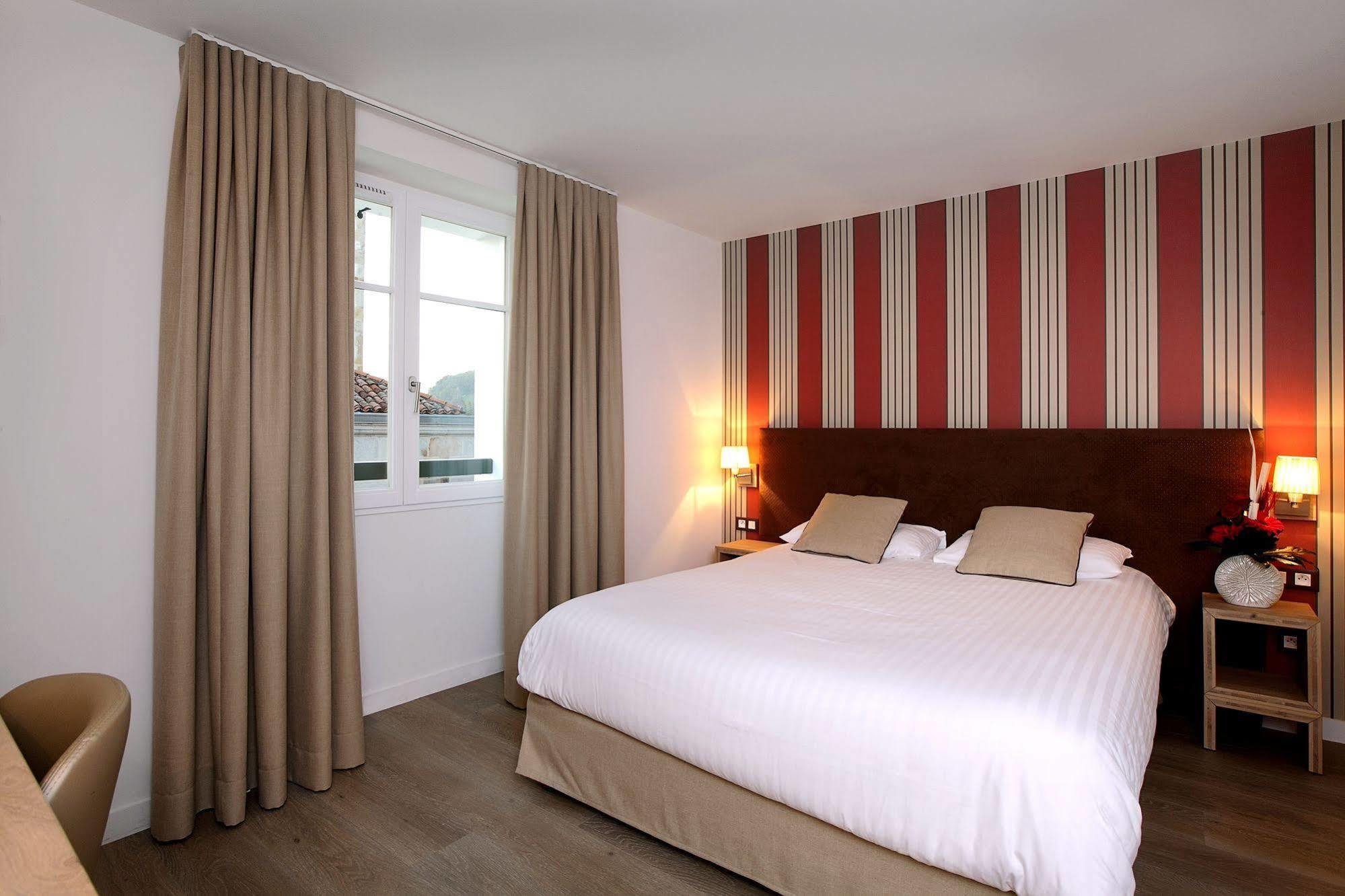 De La Nivelle Hotel แซ็ง-เป-ซูร์-นีแวล ภายนอก รูปภาพ